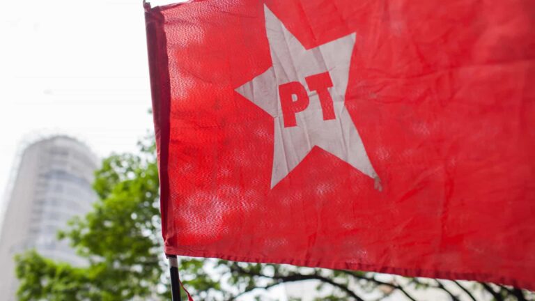 Ao perder em Vitória e Recife, PT fica sem nenhuma capital pela 1ª vez