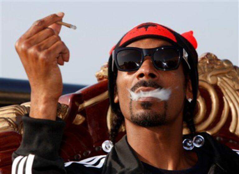 Snoop Dogg revela quantos baseados fuma por dia