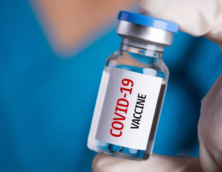 Câmara aprova MP com prazo de 5 dias para Anvisa autorizar vacina do exterior