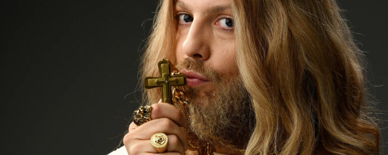 Especial de Natal do Porta dos Fundos fala de atentado, Bolsonaro e Regina Duarte; veja trailer