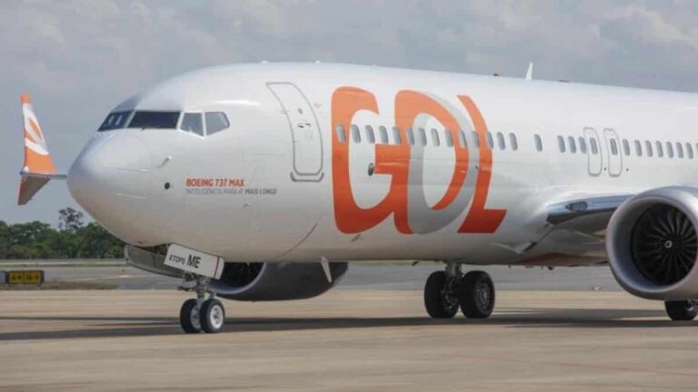 Gladson Cameli comemora retorno de voos diretos entre Rio Branco e Manaus