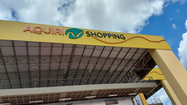 Prefeitura divulga lista de contemplados com quiosques no Shopping Popular; veja