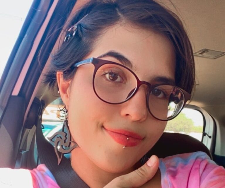 Corpo de acreana morta em Mato Grosso chega ao Acre para velório e enterro