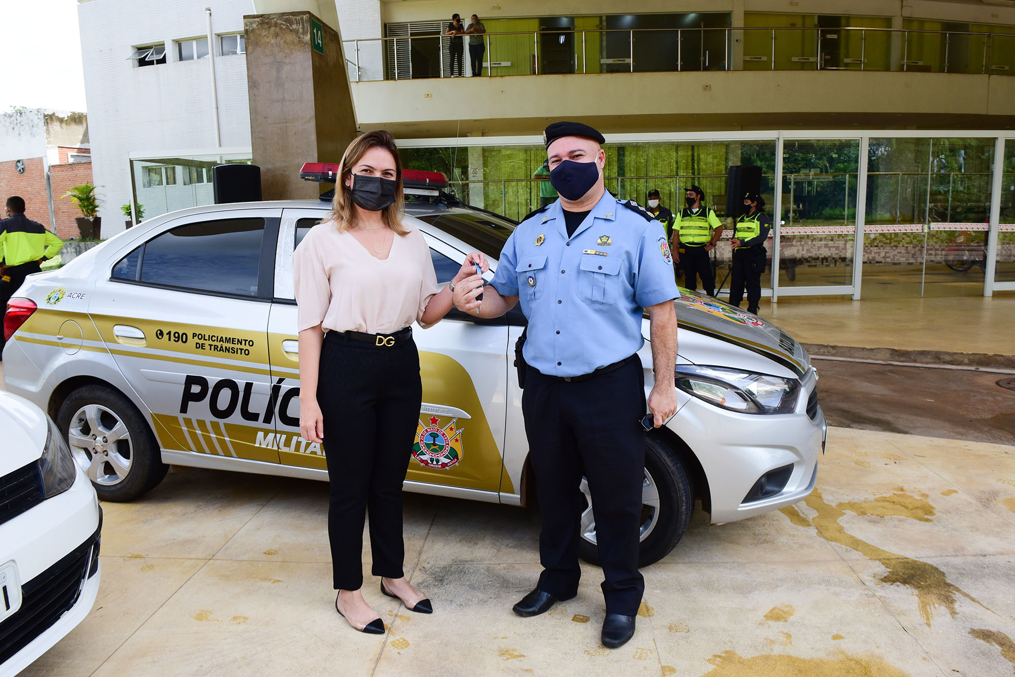 Prefeitura realiza ato de entrega de veículos a Polícia Militar do Acre