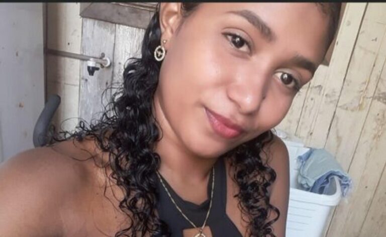 Mãe some por medo de linchamento de vizinhos após filhos morrerem queimados no Acre