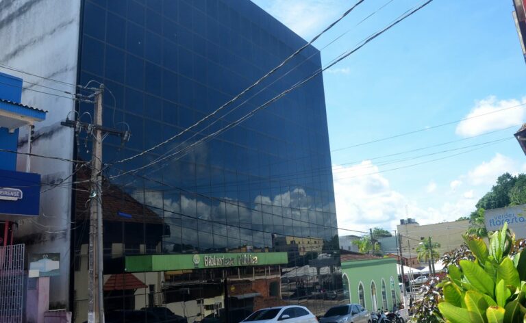 Biblioteca do Juruá é destaque nacional na promoção do empoderamento digital