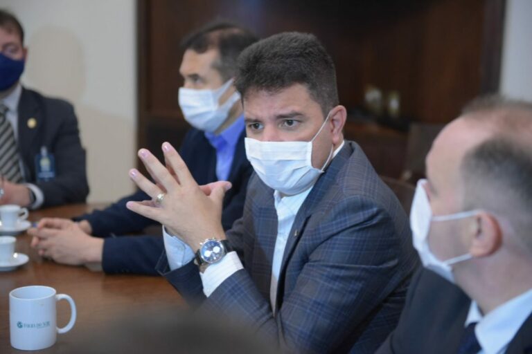 Artigo: Cameli vai acabar com grupos que usam estrutura pública para se projetar