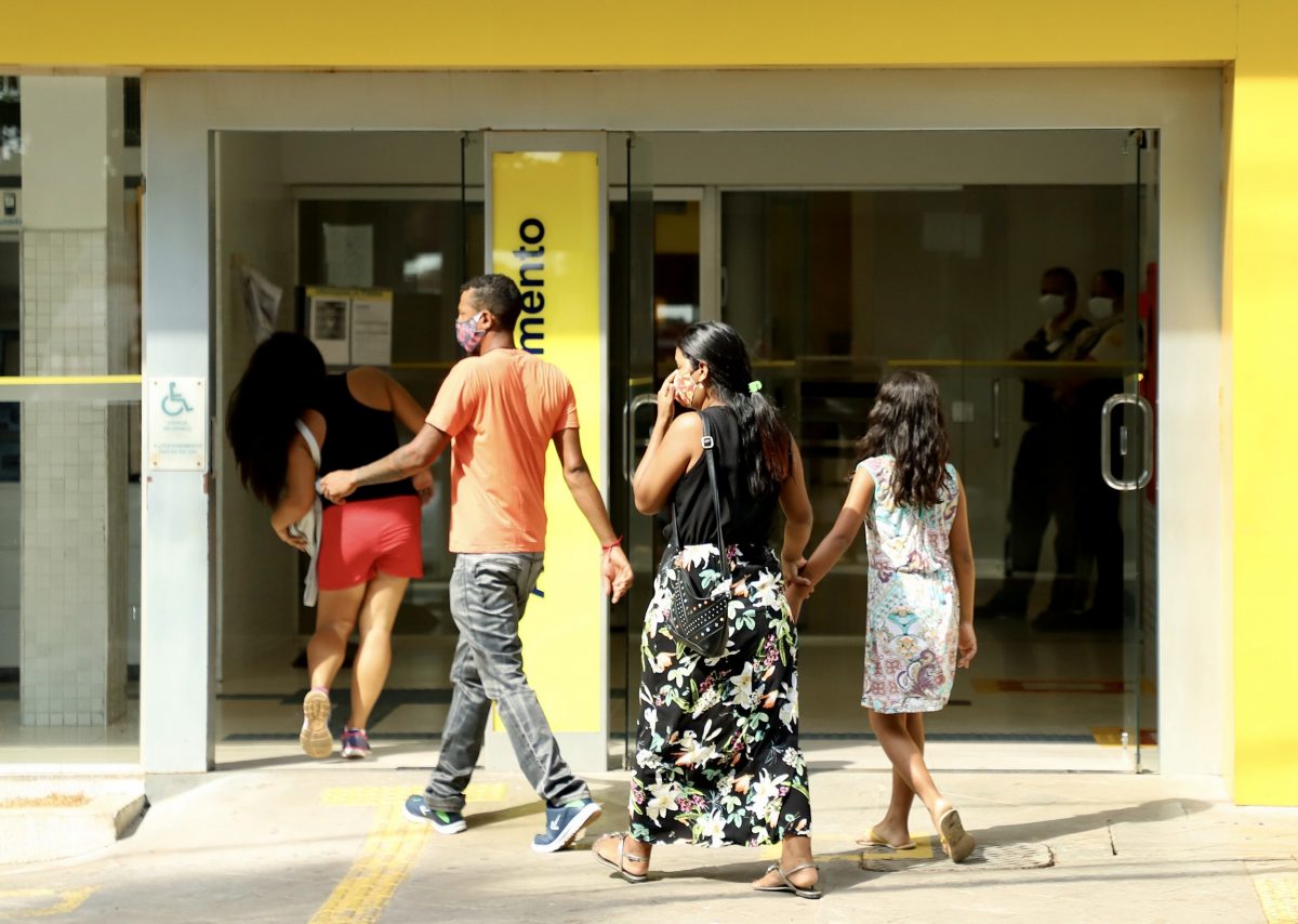 Cameli anuncia pagamento do salário de dezembro do funcionalismo para o Natal