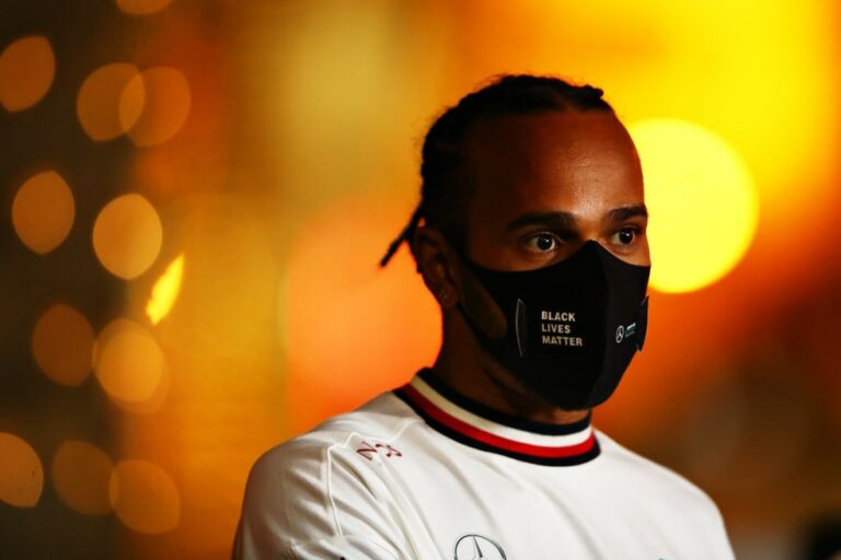Lewis Hamilton testa positivo para Covid-19 e está fora do GP de Sakhir