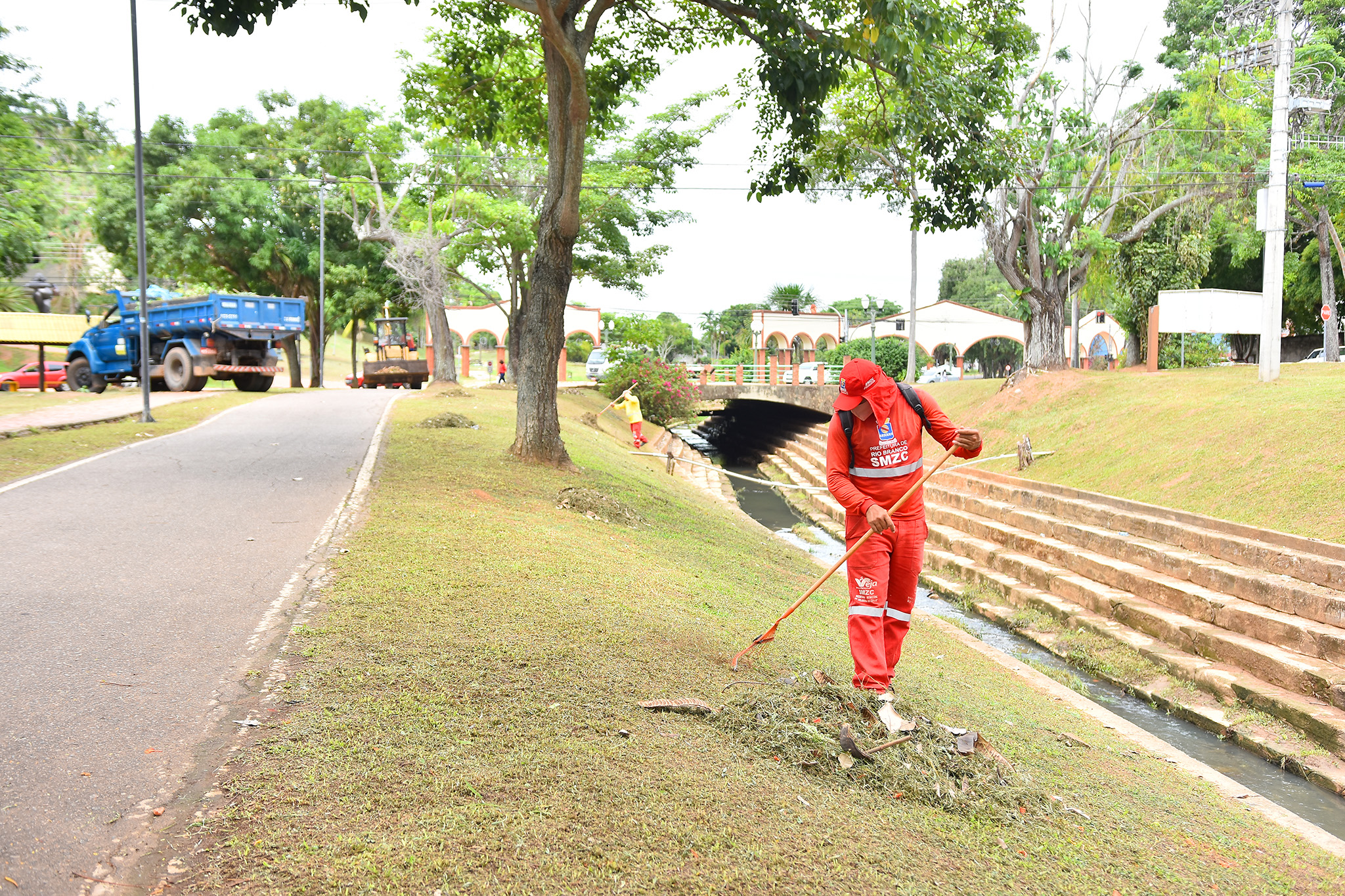 Rio Branco: região central ganha reforço na limpeza urbana