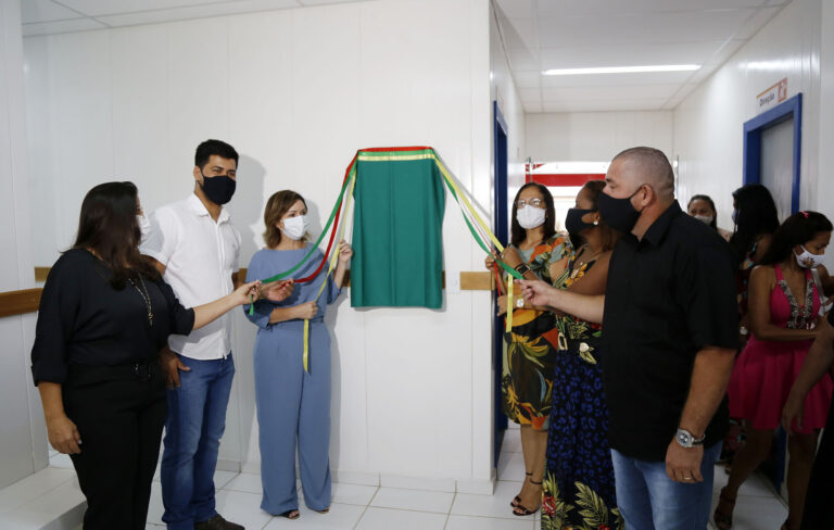 Socorro Neri entrega Centro de Educação Infantil na Cidade do Povo