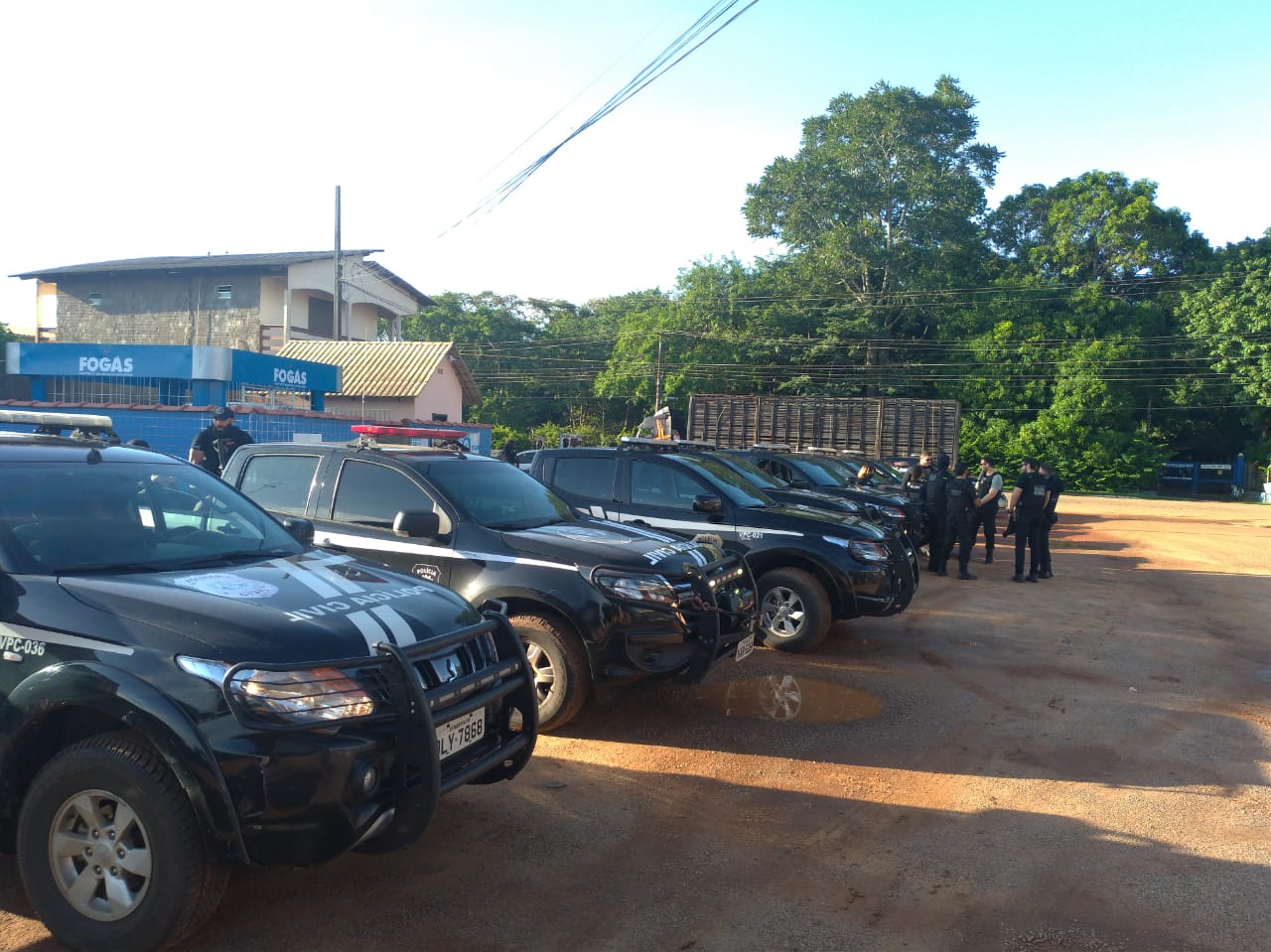 Em operação no FOC e Quinari, 17 faccionados são presos com escopeta e drogas