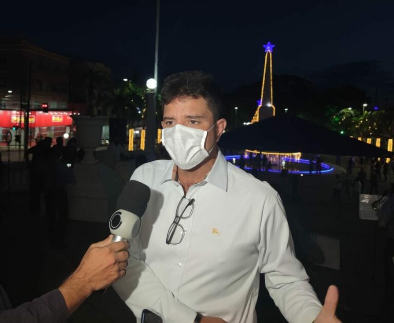 Gladson dispara sobre polêmica com vacina Coronavac: “Quem não quiser tomar, não tome”