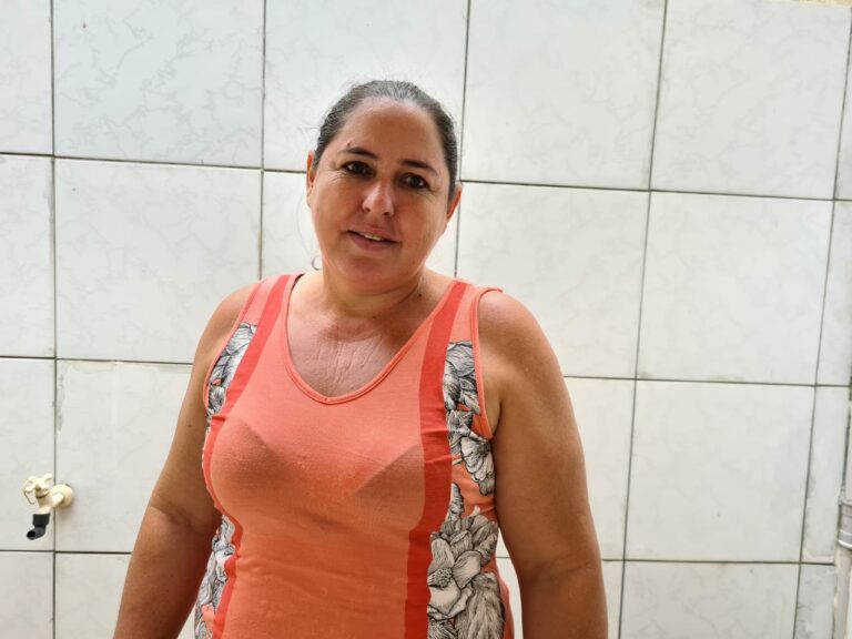 Trabalhadora lamenta greve dos ônibus: “para chegar ao trabalho é uma luta”