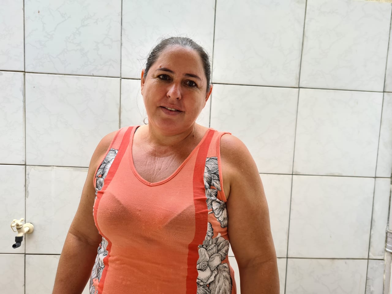 Trabalhadora lamenta greve dos ônibus: "para chegar ao trabalho é uma luta" Trabalhadora lamenta greve dos ônibus: “para chegar ao trabalho é uma luta”