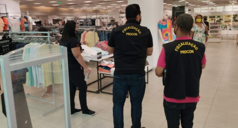 Operação Boas Festas: Procon autua comércios da Capital por irregularidades