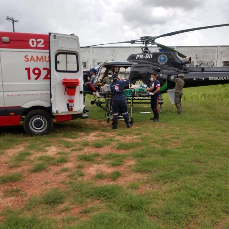 Idoso em estado gravíssimo é transferido de Brasileia para Rio Branco de helicóptero
