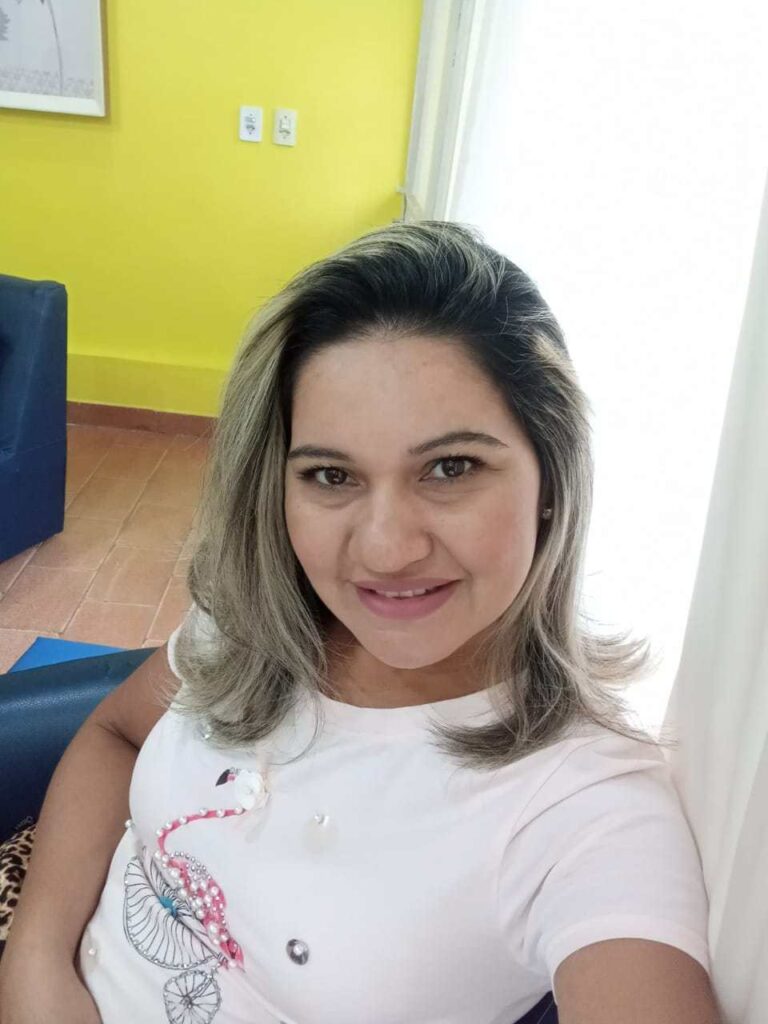 Com câncer na garganta, manicure em Rio Branco faz vaquinha para custear cirurgia com urgência