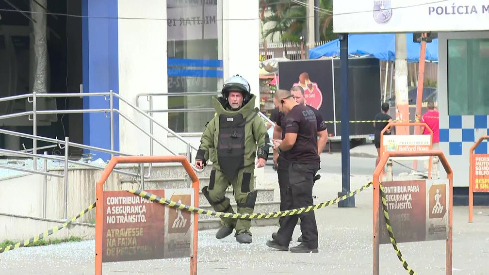 Mais uma ação arquitetada: Bando explode e rouba banco no RJ, foge e deixa explosivo
