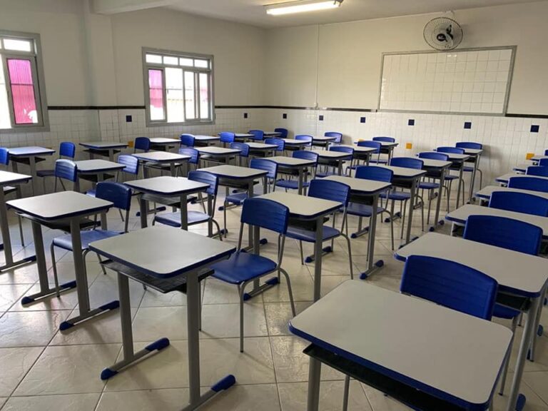 Ano letivo na rede estadual de ensino deve terminar no dia 31 de março, diz SEE