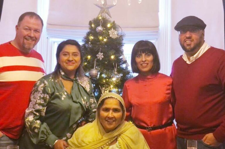 Após ir a casamento com 100 pessoas, mãe morre com covid-19 e filha faz apelo