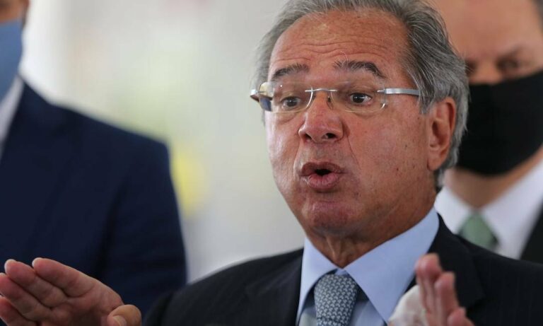 Governo propõe salário mínimo de R$ 1.088 em 2021