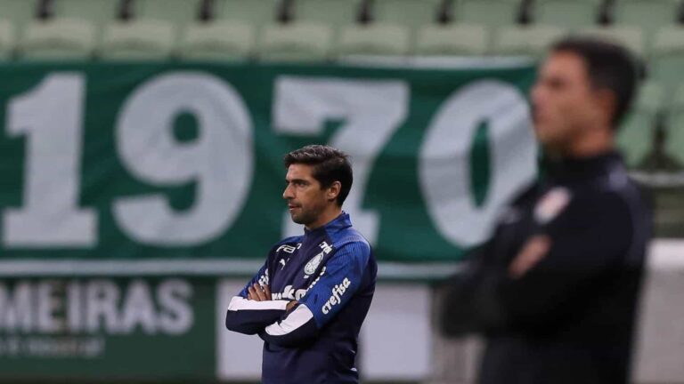 Abel Ferreira vê 1° tempo ruim do Palmeiras e reclama de ‘falta de eficácia’