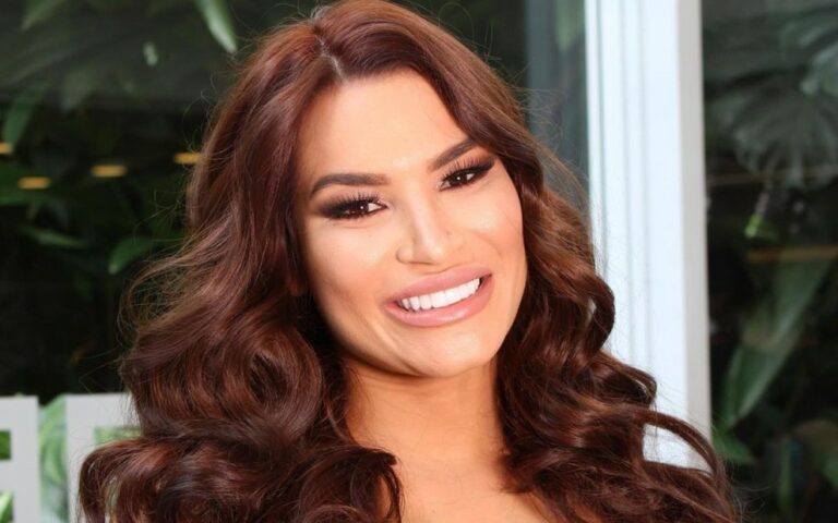 Fãs de Raissa Barbosa citam modelo na redação do Enem e tiram nota alta