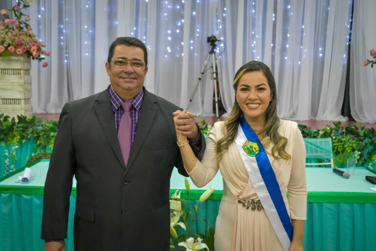 Fernanda Hassem toma posse para segundo mandato como prefeita de Brasileia