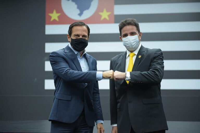 Em encontro com Dória, Gladson garante mais um lote de vacina contra covid-19 para o AC