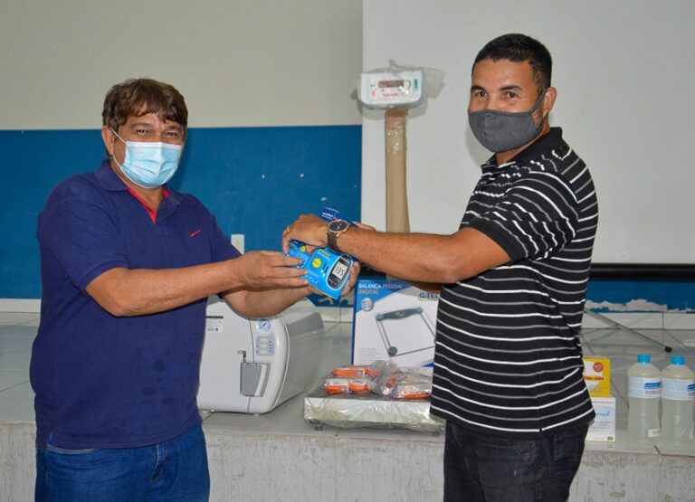 Prefeitura de Cruzeiro do Sul abastece Unidades de Saúde com insumos para atendimentos