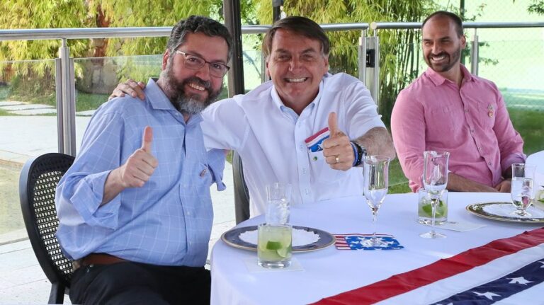 Sem dinheiro, Itamaraty deve atrasar pagamento de contas e até auxílio moradia