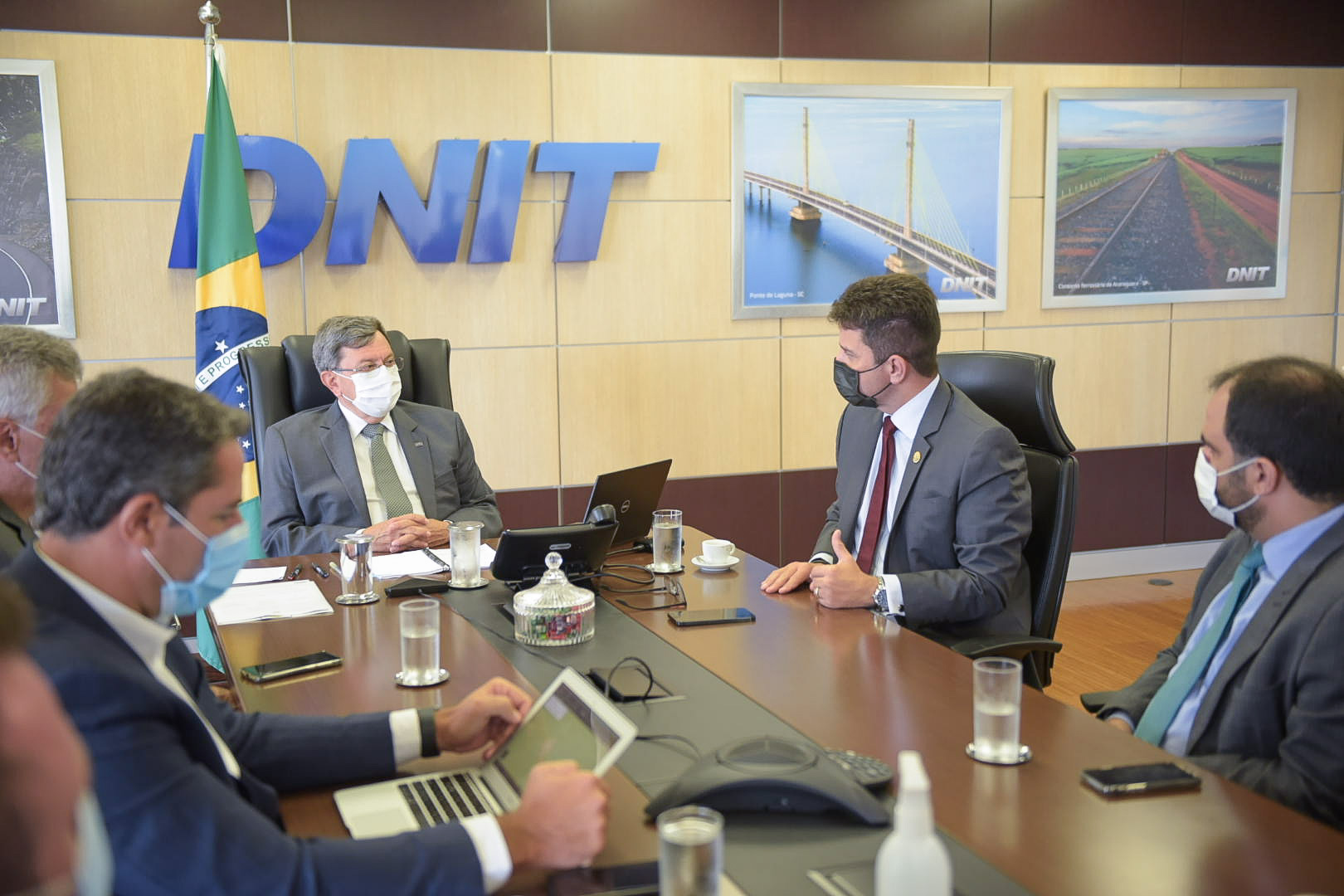 Governador solicita ao Dnit aprovação de projetos para diversas obras no Acre