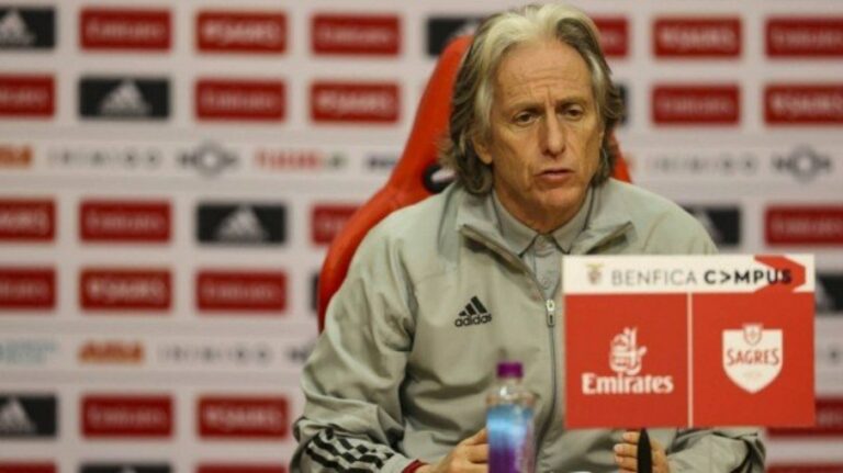 Ex-Flamengo, técnico Jorge Jesus é diagnosticado com Covid-19