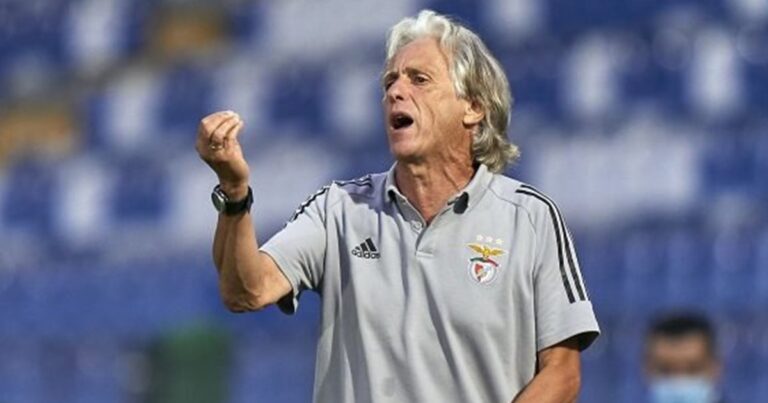 Jorge Jesus já negocia retorno ao Flamengo, diz jornal português