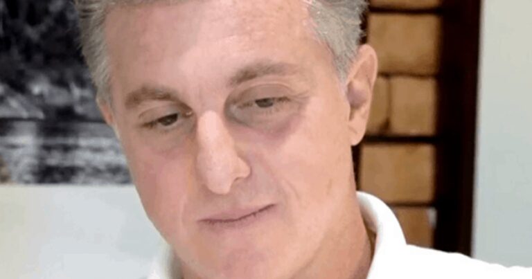 Luciano Huck lamenta 200 mil mortes pela Covid e alfineta Bolsonaro