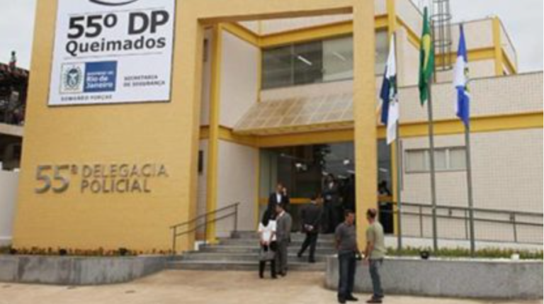 Pai que obrigava a filha de 13 anos a comer fezes e beber urina é preso pela polícia