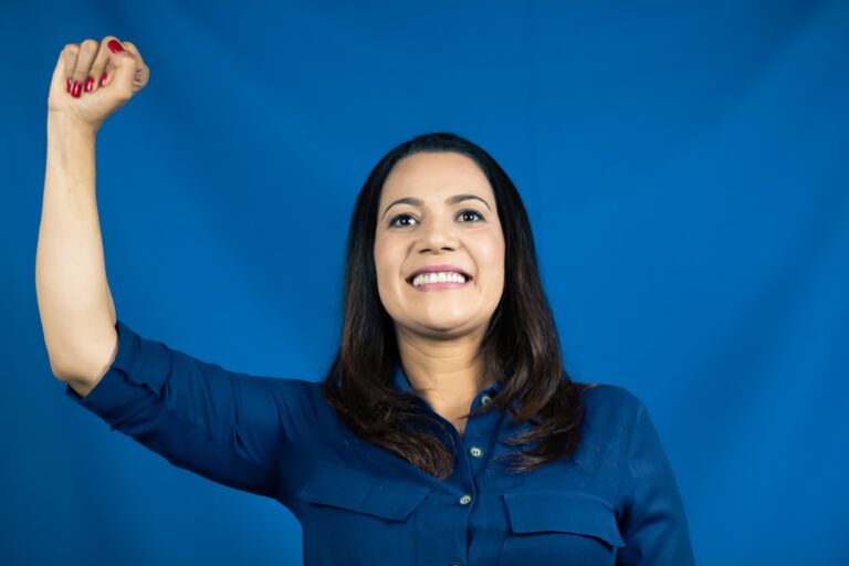 Presidente do partido com mais poder no Acre, Mailza pode vir forte para reeleição