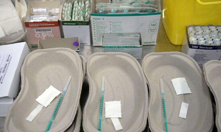 Camex zera imposto de importação de seringas e agulhas