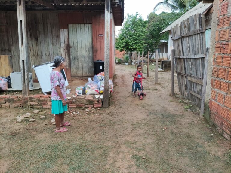 Idosa que teve casa incendiada na véspera de Ano Novo precisa de doação; saiba como ajudar
