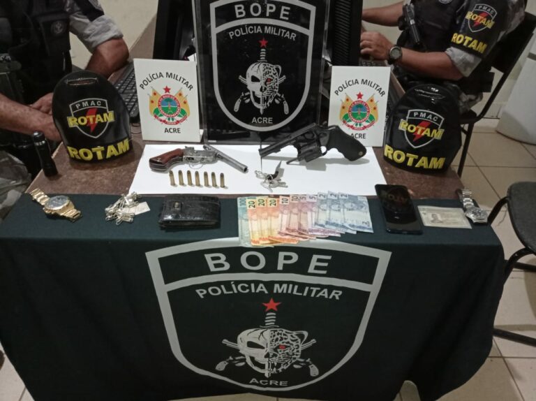 Dois são presos enquanto faziam ‘segurança’ em velório de faccionado na Sobral