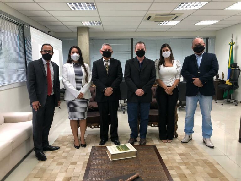 Pedro Longo prestigia assinatura de convênio entre Procon e TJAC