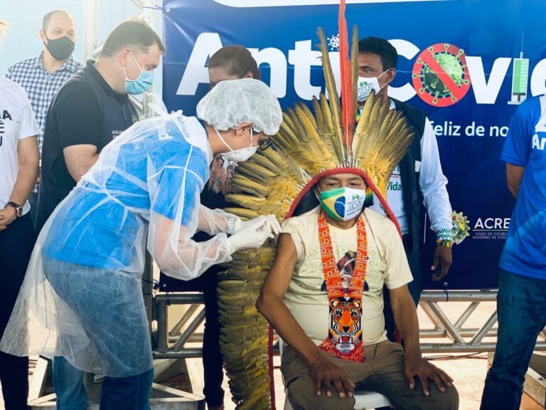 Acre só vacinou 28% dos indígenas contra a covid-19, diz levantamento