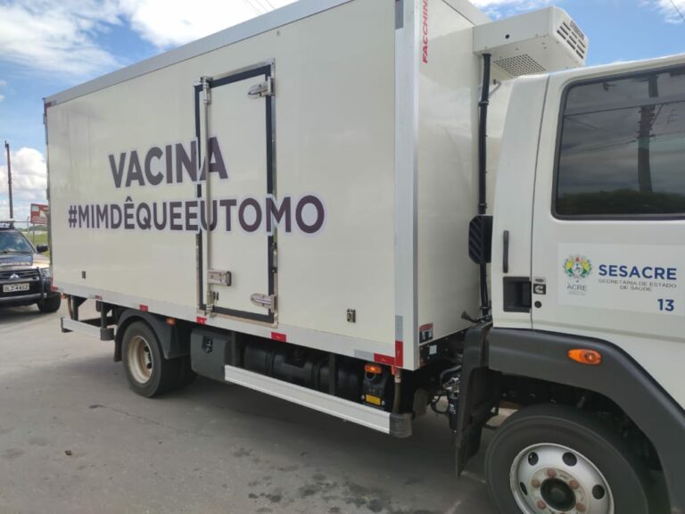 Terceiro lote: quase 5 mil doses da vacina contra covid-19 desembarcam em Rio Branco