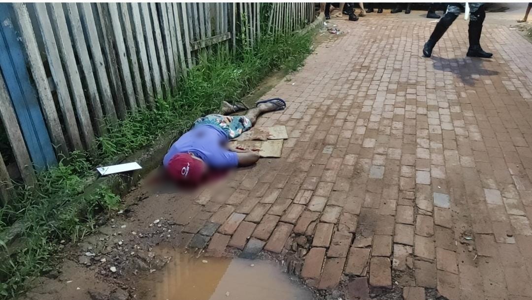 Homem é morto a tiros enquanto estava sentado em cadeira na Baixada da Sobral