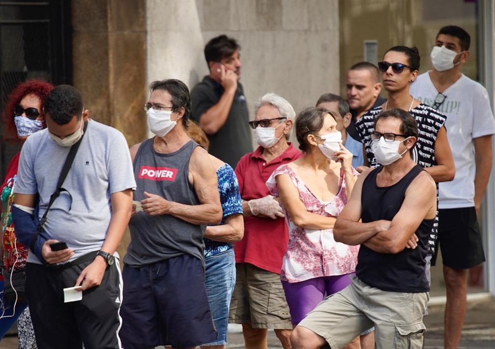 AC não pune com multa quem anda sem máscaras por falta de fiscalização, diz O Globo