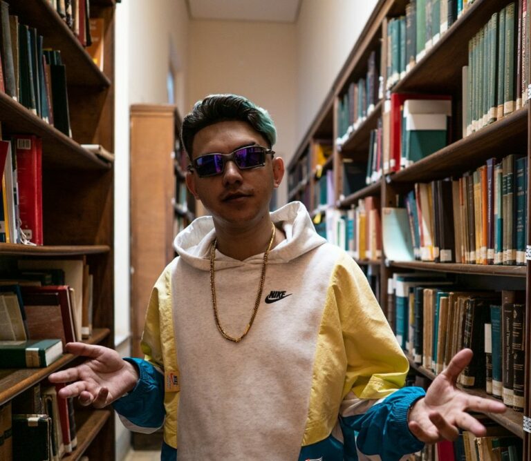 Vídeo: MC Fioti grava clipe de Bum Bum Tam Tam no Instituto Butantan