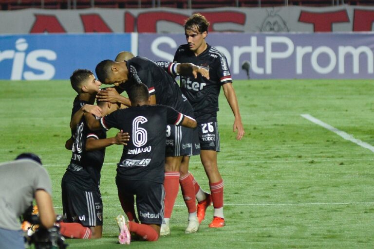 Globo pressiona São Paulo e outros times a vetarem transmissão do Athletico