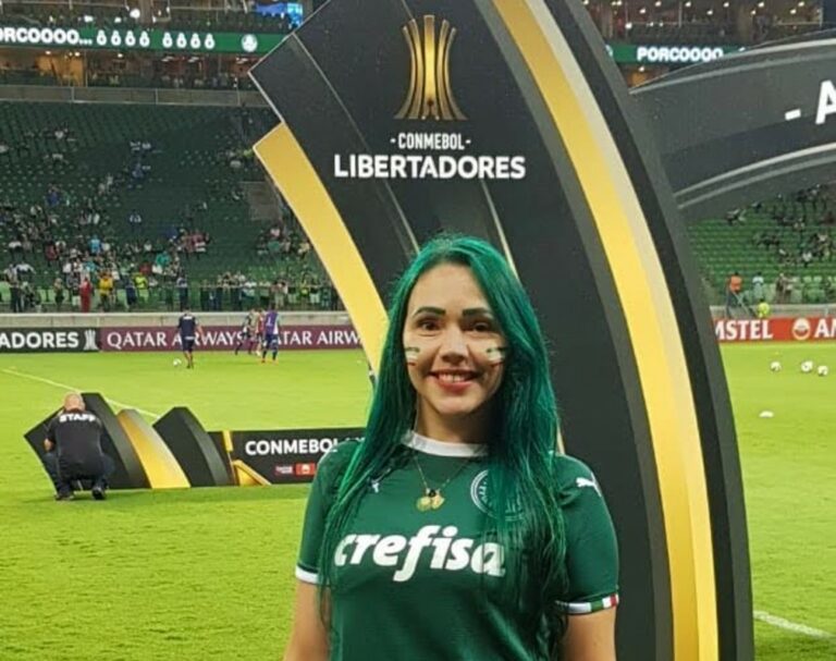Torcedora do Palmeiras promete ver final de joelhos na porta do Maracanã
