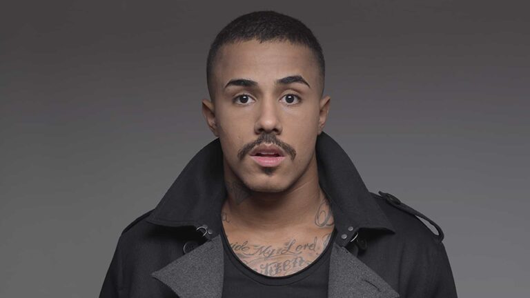 Após pedido de ajuda, MC Livinho tranquiliza fãs: ‘Estou bem’